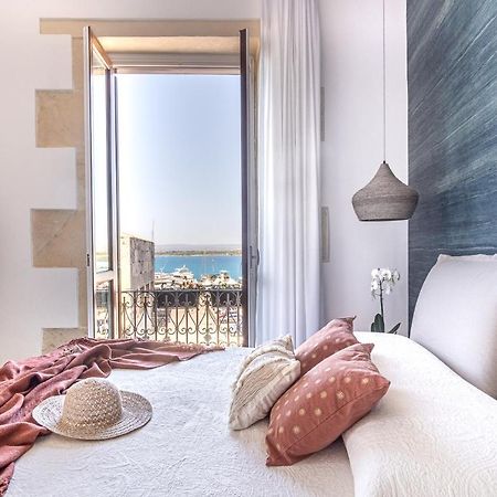 La Gorgone Ortigia Suites Syracuse Bagian luar foto
