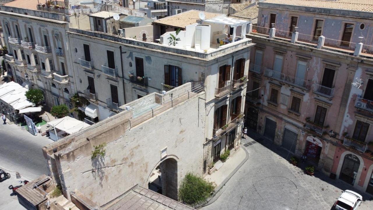 La Gorgone Ortigia Suites Syracuse Bagian luar foto